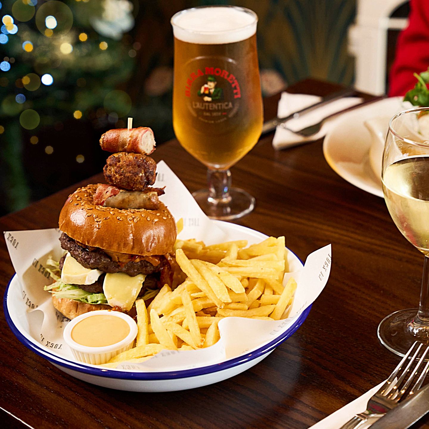 Festive Lunch & Dinner at The Merry Boys Inn in Wolverhampton